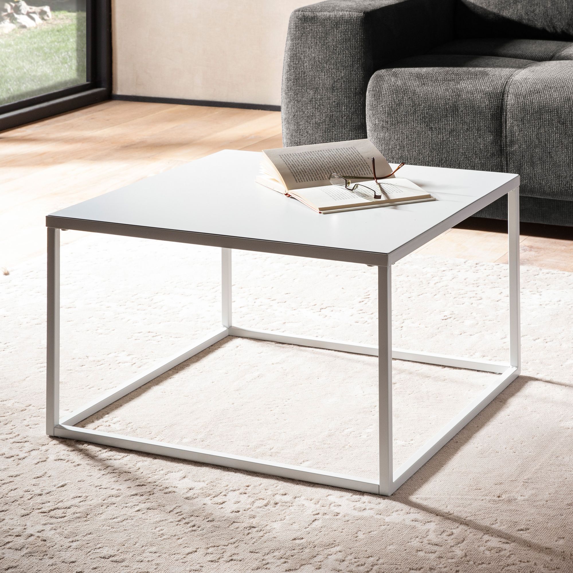 Biały metalowy stolik kawowy 60x60x40 cm | Industrialny kwadratowy stół | Stoliki boczne ze stali lakierowanej